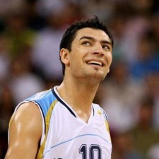 开云-太感动了！老将ChrisMcDonald打破纪录季后赛昨晚，粉丝泪目！-RedrainsfmWhereAmI