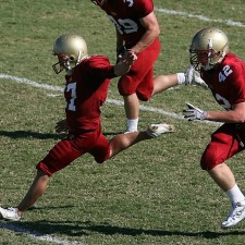 开云-穆古鲁扎回归赛场，逆转首场状态亮眼，RNG观众沸腾！